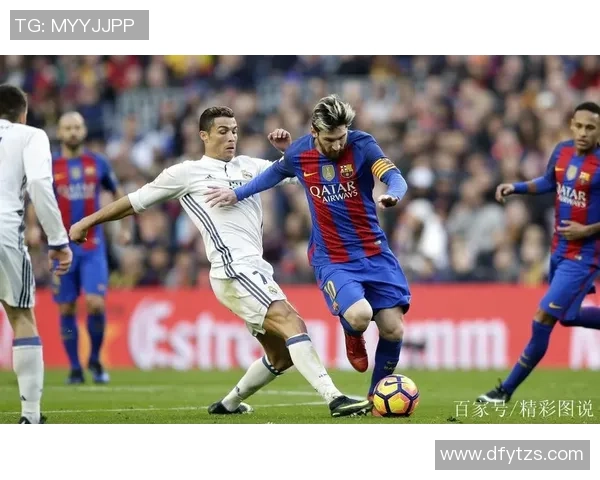 全球足球巨星同框合影展现足球魅力与团结精神的精彩瞬间 全球足球巨星同框合影展现足球魅力与团结精神的精彩瞬间