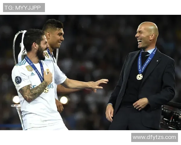 TNT与足球明星对比图揭示运动员体能与技能的惊人差异与共通之处 TNT与足球明星对比图揭示运动员体能与技能的惊人差异与共通之处