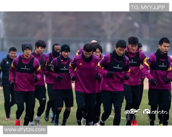 南京西安羽毛球队对决赛后复盘分析比赛经验与战术总结